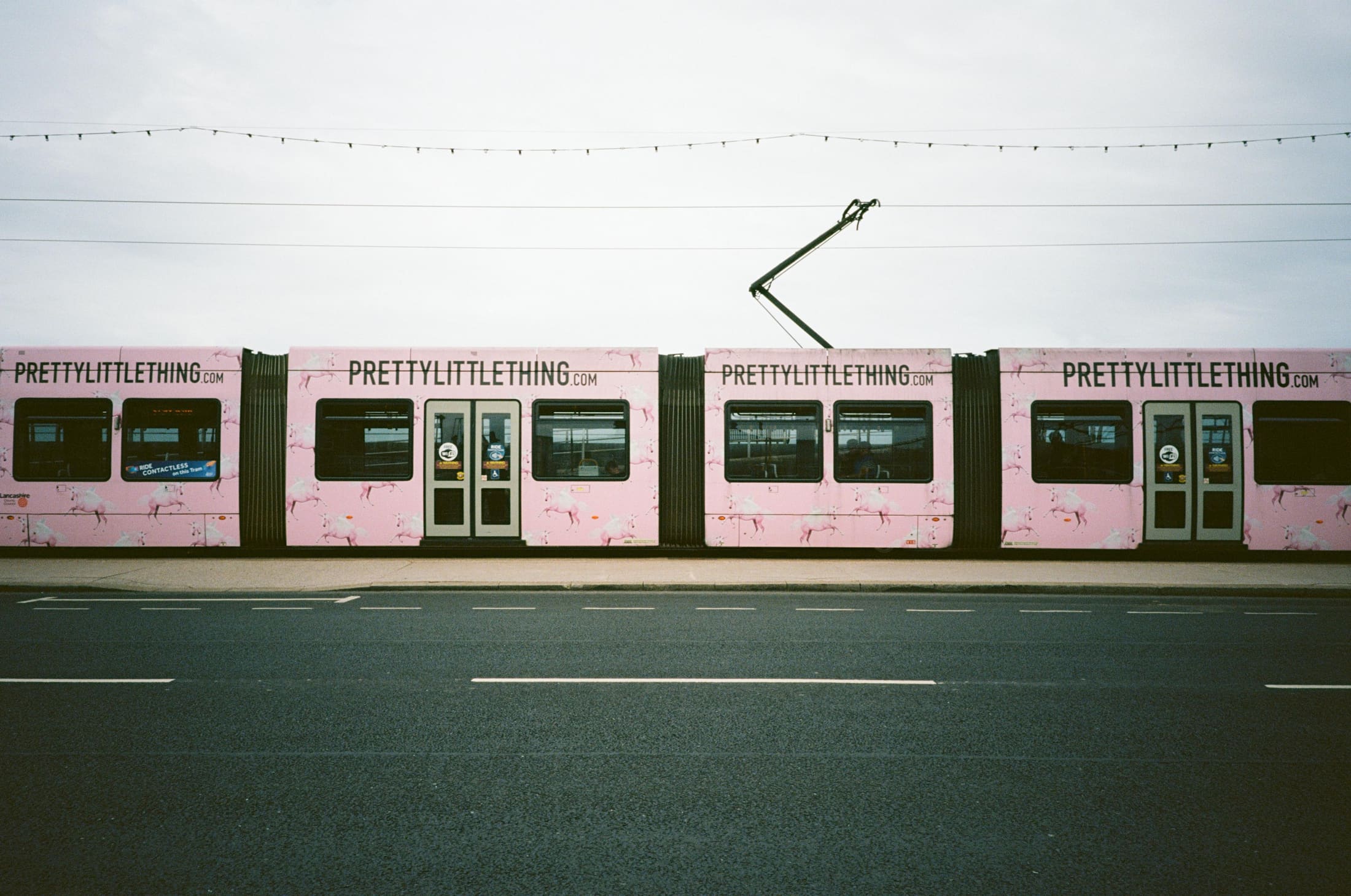Street frame 27